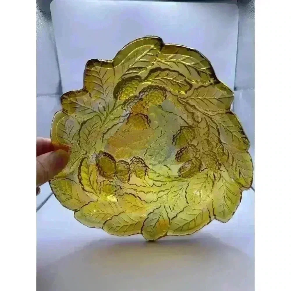 Northwood Carnival Glass Large Strawberry Bowl with Plain Exterior Marigold